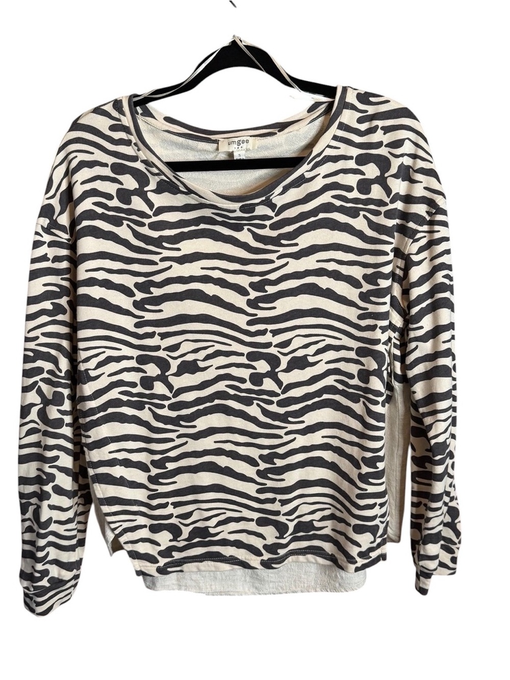 Umgee Black & Cream Zebra-Stripe Scoop Neck Pullover